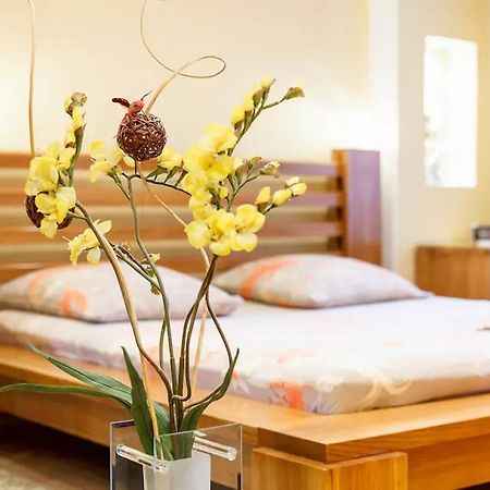 Apartment On Soborniy 177 Zaporizhia Екстериор снимка