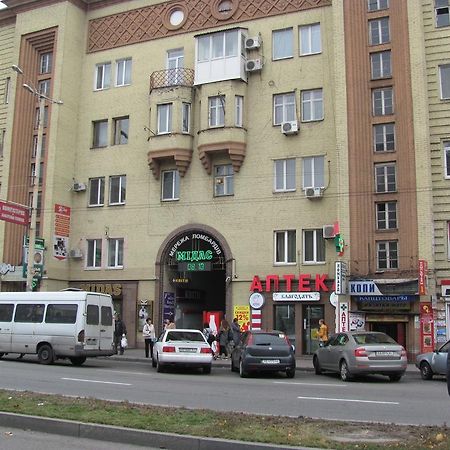 Apartment On Soborniy 177 Zaporizhia Екстериор снимка