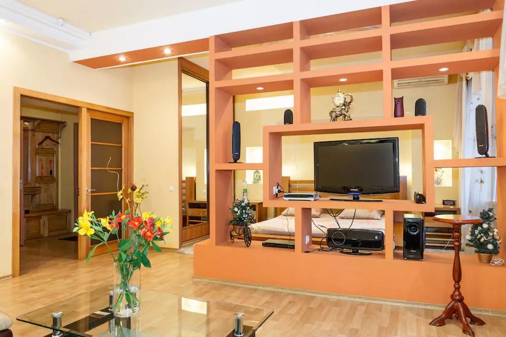 Apartment On Soborniy 177 Zaporizhia Екстериор снимка